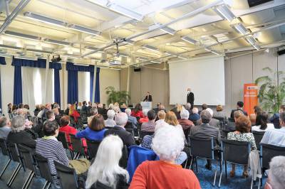 GroÃŸe Resonanz fand der Vortrag des Heidelberger Uni-Chefvirologen Prof. Dr. med. Hans-Georg KrÃ¤usslich auf dem FrÃ¼hlingsempfang der CDU Rhein-Neckar in der Hockenheimer Stadthalle.